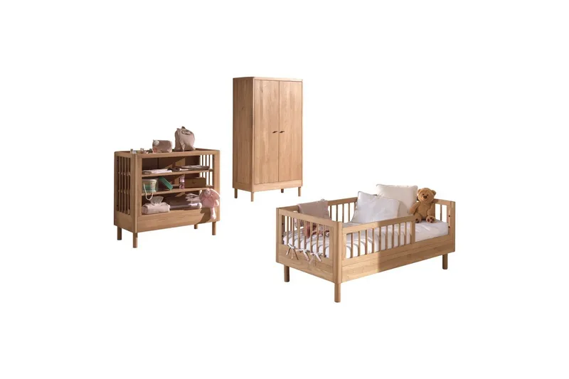 Juniorisänky vaipanvaihtoyksiköllä ja vaatekaapilla Forrest Tammi, Tammi