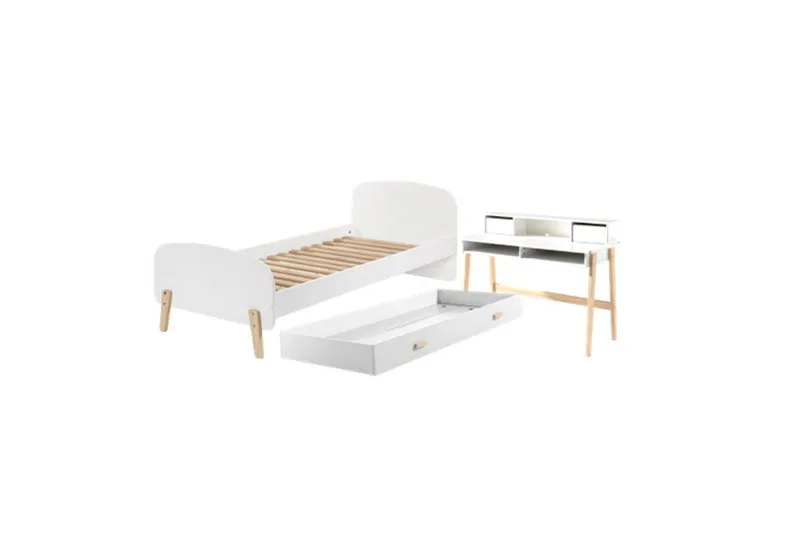 Sänky laatikolla ja pöydällä Kiddy, undefined