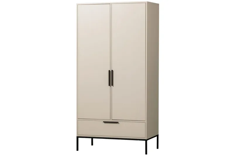 Kaappi Adam, Mänty Pöly