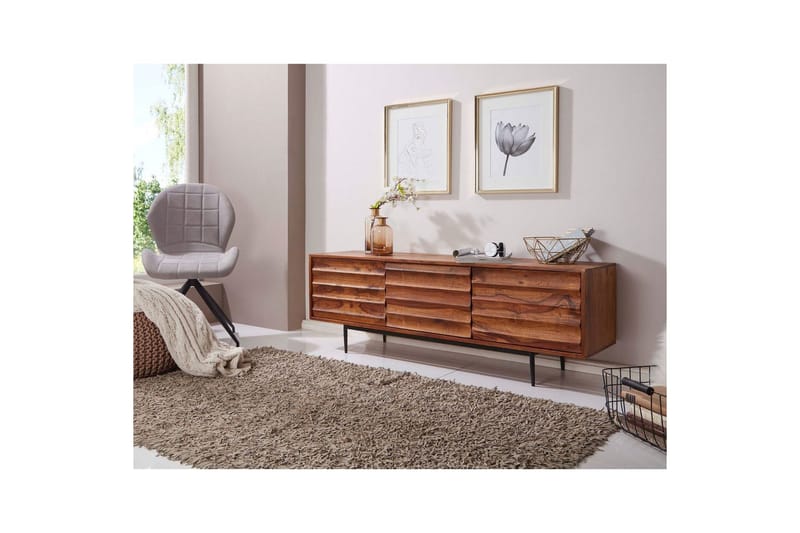 Matala kaappi Wohnling Massiivipuu säilytyksellä 3 ovea maalaistalo - Huonekalut - TV- & Mediakalusteet - TV-kaappi