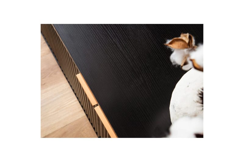 Matala kaappi Wohnling Lastulevy musta kalvolla kahdella ovella moderni tammi metallisilla jaloilla - Huonekalut - TV- & Mediakalusteet - Tv taso & Mediataso