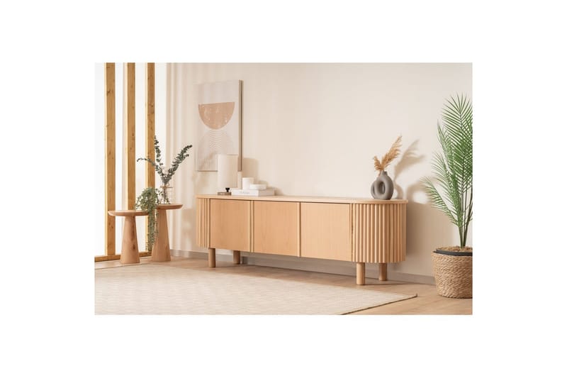 TV-taso Karela Puu, Vaaleanvärinen puu