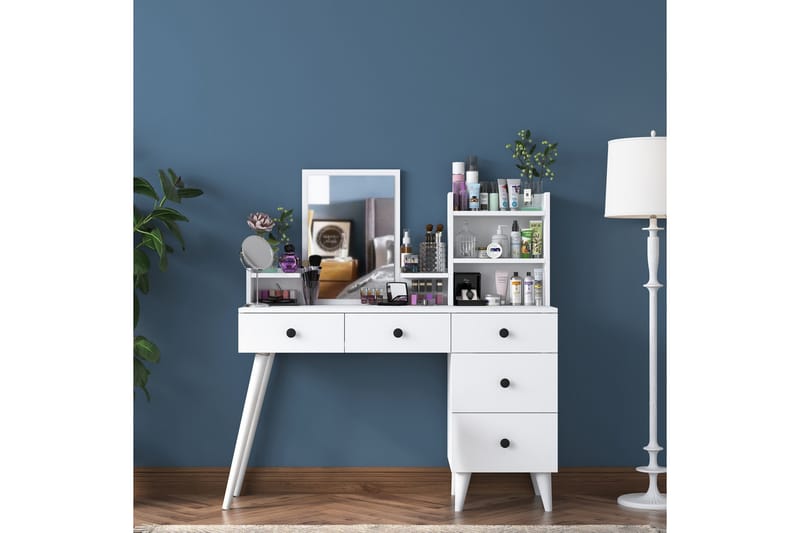 Junji kampauspöytä 118,2x93,8 cm valkoinen - Hanah Home - Huonekalut - Pöytä & ruokailuryhmä - Meikki- & kampauspöydät