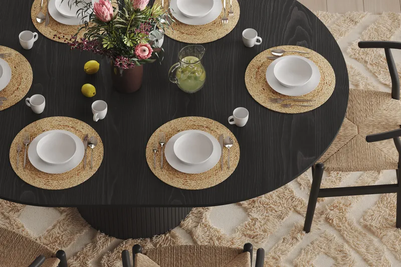 Ruokapöytä Kopparbo Pyöreä 130 cm Jatkettava - Musta Puu / Uritettu - Huonekalut - Pöytä & ruokailuryhmä - Ruokapöydät & keittiön pöydät