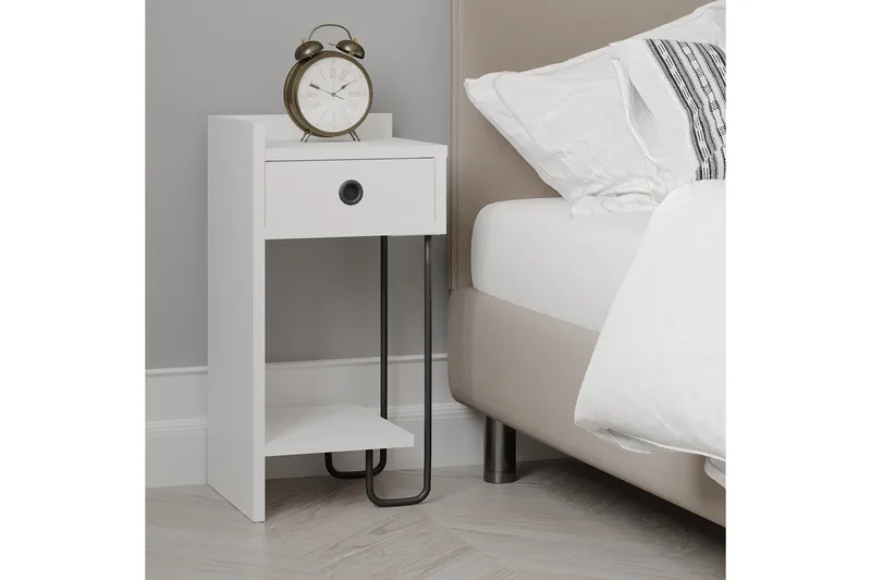 Sirius yöpöytä 32x30 cm valkoinen - Hanah Home - Huonekalut - Pöytä & ruokailuryhmä - Apupöytä & sivupöytä - Yöpöytä