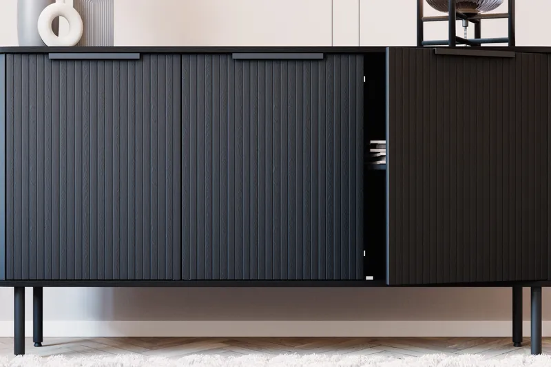 Kopparbo Senkki musta - Musta Puu - Säilytys - Säilytyskalusteet - Senkki