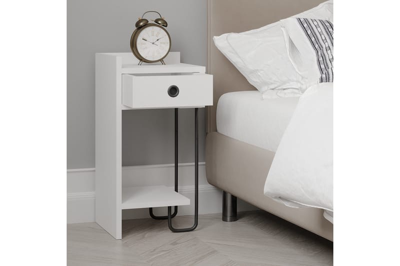 Sirius yöpöytä 32x30 cm valkoinen - Hanah Home - Huonekalut - Pöytä & ruokailuryhmä - Apupöytä & sivupöytä - Yöpöytä