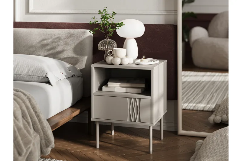 Akiko Yöpöytä 44 cm - Beige - Huonekalut - Pöytä & ruokailuryhmä - Apupöytä & sivupöytä - Yöpöytä