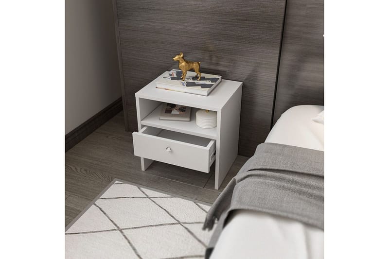 Berriaren Yöpöytä 45 cm - Valkoinen - Huonekalut - Pöytä & ruokailuryhmä - Apupöytä & sivupöytä - Yöpöytä