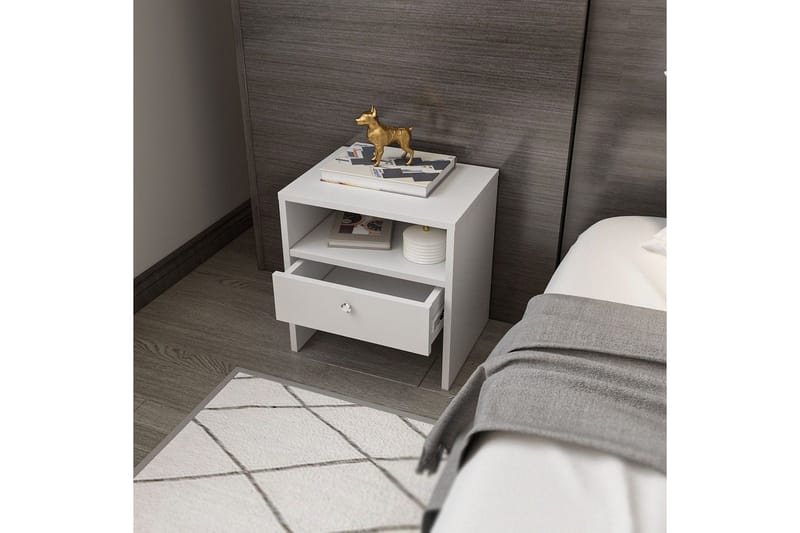 Berriaren Yöpöytä 45 cm - Valkoinen - Huonekalut - Pöytä & ruokailuryhmä - Apupöytä & sivupöytä - Yöpöytä