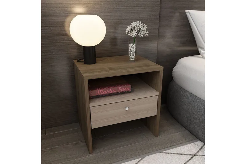 Berriaren Yöpöytä 45 cm - Pähkinä - Huonekalut - Pöytä & ruokailuryhmä - Apupöytä & sivupöytä - Yöpöytä