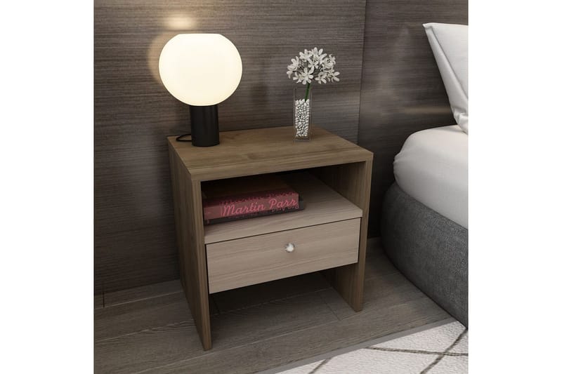 Berriaren Yöpöytä 45 cm - Pähkinä - Huonekalut - Pöytä & ruokailuryhmä - Apupöytä & sivupöytä - Yöpöytä