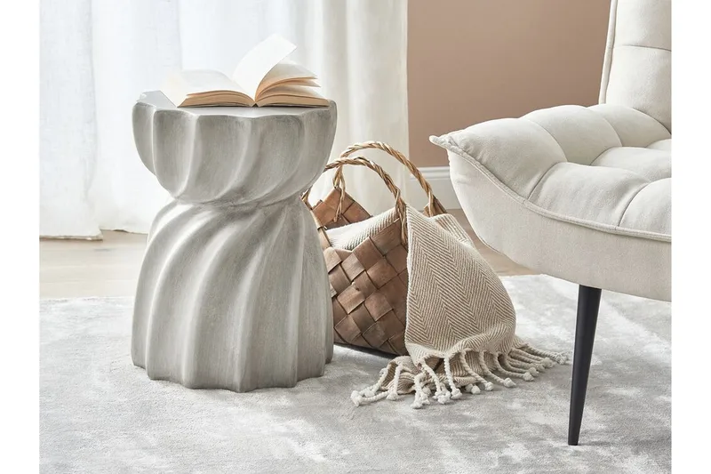 Brigge Sivupöytä 35 cm - Harmaa - Huonekalut - Pöytä & ruokailuryhmä - Apupöytä & sivupöytä - Tarjotinpöytä & pikkupöytä