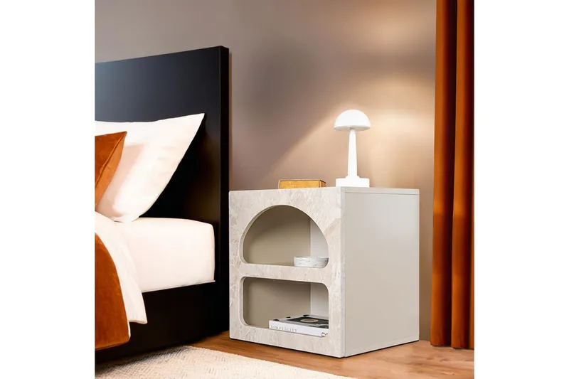 Dalim Yöpöytä 50 cm - Travertiini/Hiekkakivi - Huonekalut - Pöytä & ruokailuryhmä - Apupöytä & sivupöytä - Yöpöytä