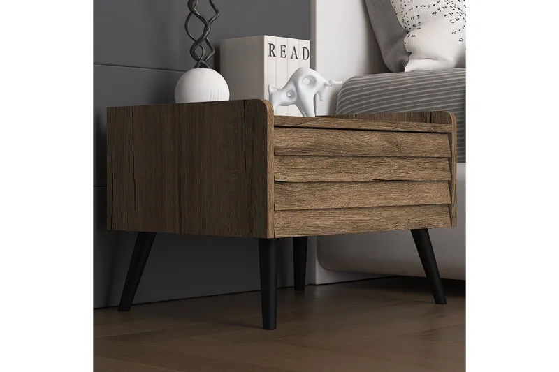 Elspet Yöpöytä 60 cm - Pähkinäpuu - Huonekalut - Pöytä & ruokailuryhmä - Apupöytä & sivupöytä - Yöpöytä