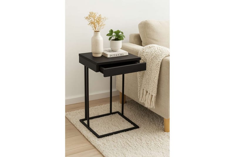 Erya Sivupöytä 42x120 cm - Musta - Huonekalut - Pöytä & ruokailuryhmä - Apupöytä & sivupöytä - Tarjotinpöytä & pikkupöytä