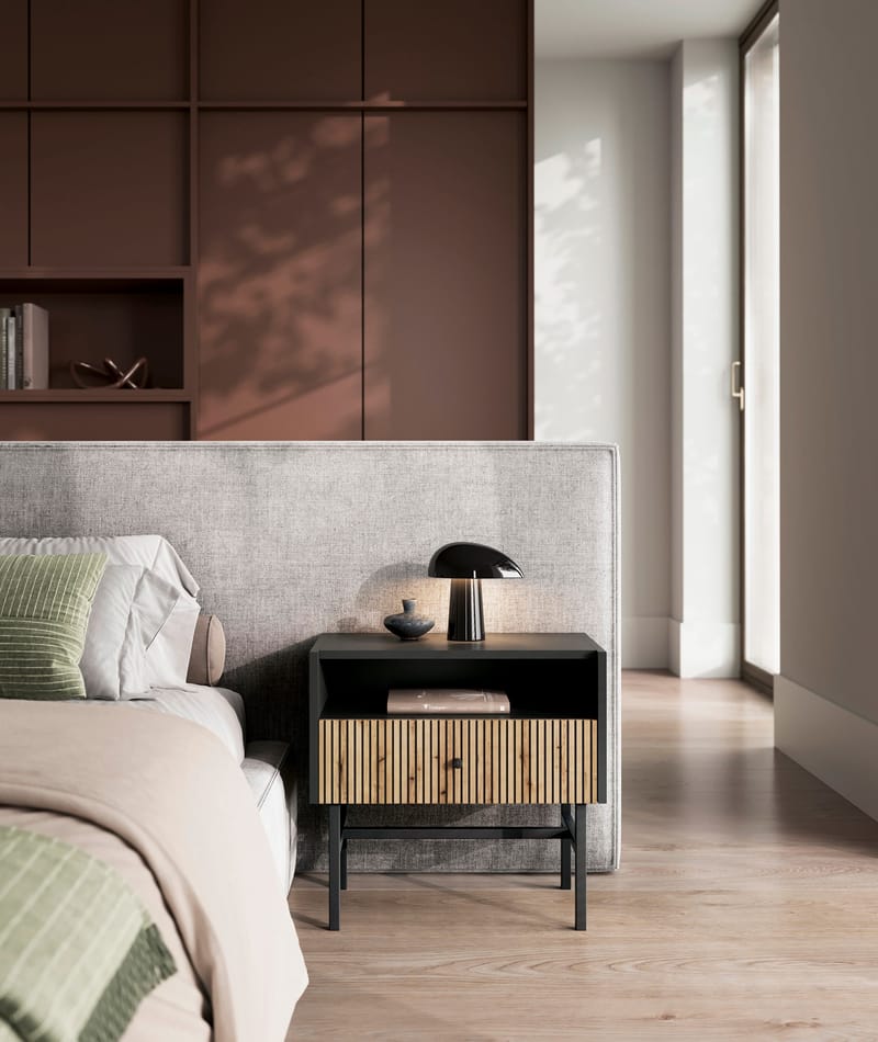 Francisca Yöpöytä 55 cm - Musta/Tammi - Huonekalut - Pöytä & ruokailuryhmä - Apupöytä & sivupöytä - Yöpöytä