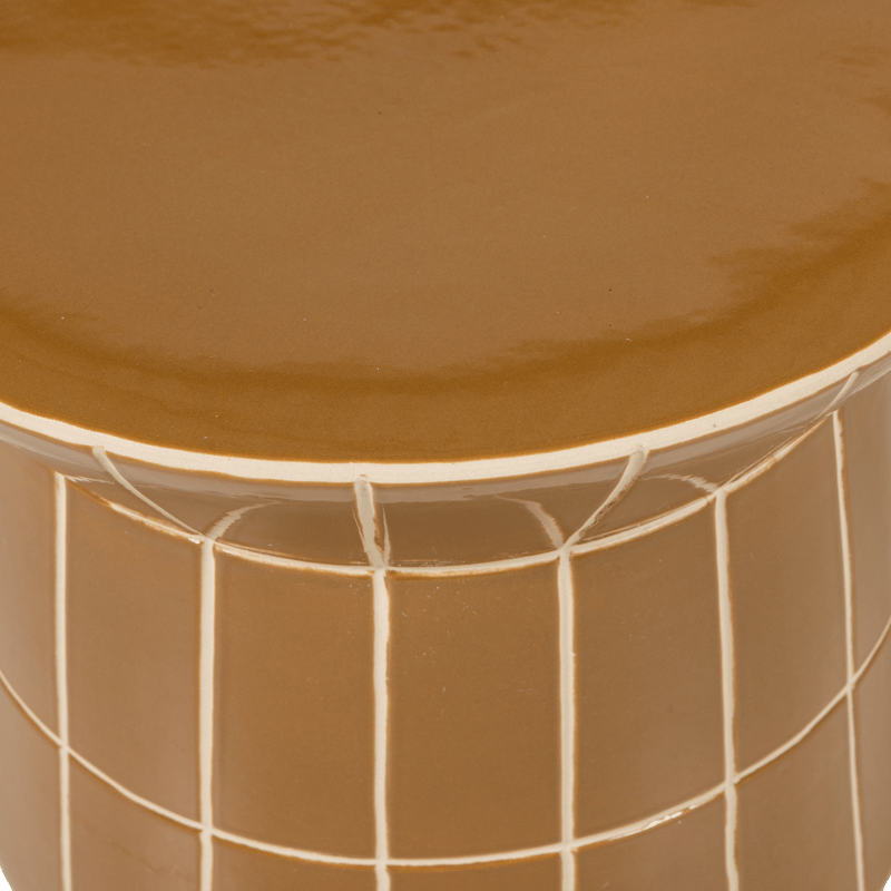 Koristeellinen sivupöytä Plu 38 cm pyöreä - Hunajankeltainen - Huonekalut - Pöytä & ruokailuryhmä - Apupöytä & sivupöytä - Lamppupöytä