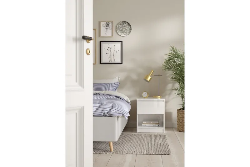 Salomns Yöpöytä 40,4 cm - Valkoinen - Huonekalut - Pöytä & ruokailuryhmä - Apupöytä & sivupöytä - Yöpöytä