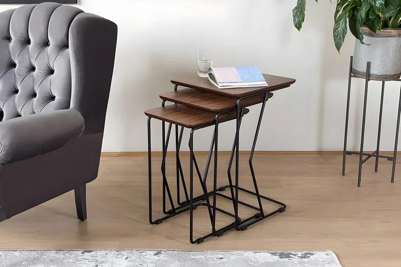 Satsipöytä Lyndsay, Pähkinä