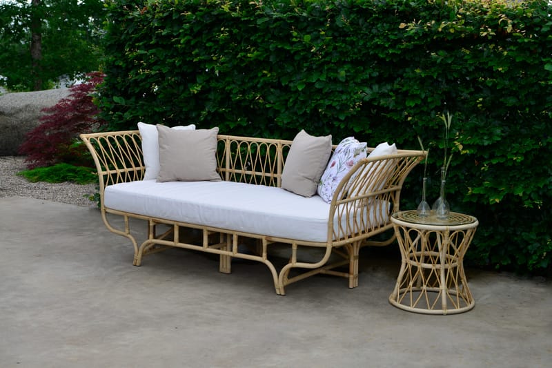 Sivupöytä Hillerstorp Lyckesö Ø50 cm - Luonnonvärinen - Huonekalut - Pöytä & ruokailuryhmä - Apupöytä & sivupöytä - Tarjotinpöytä & pikkupöytä