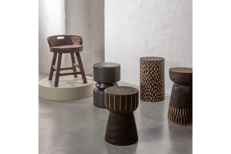 Sivupöytä Tuve - Huonekalut - Pöytä & ruokailuryhmä - Apupöytä & sivupöytä - Lamppupöytä