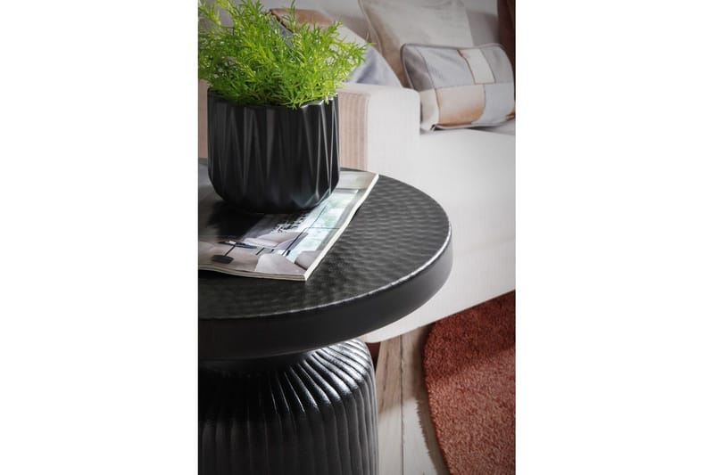 Sivupöytä Wohnling Metalli pyöreä 40 cm musta vasarointi ilme teollinen - Huonekalut - Pöytä & ruokailuryhmä - Apupöytä & sivupöytä - Tarjotinpöytä & pikkupöytä