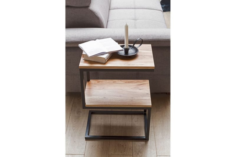 Sivupöytä Wohnling Täyttä puuta, S kuutio, metallikehys maalaistyyliä Akaasia - Akaasia - Huonekalut - Pöytä & ruokailuryhmä - Apupöytä & sivupöytä - Tarjotinpöytä & pikkupöytä