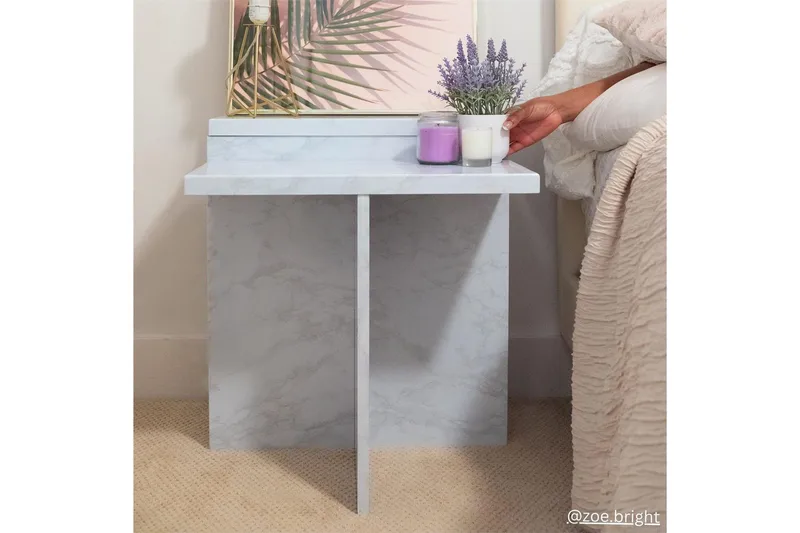 Sivupöytä/Päätypöytä Brielle Valkoinen marmori - Valkoinen marmori - Huonekalut - Pöytä & ruokailuryhmä - Apupöytä & sivupöytä - Lamppupöytä