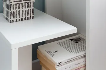 Sivupöytä Brittnea 35 cm - Valkoinen - Huonekalut - Pöytä & ruokailuryhmä - Apupöytä & sivupöytä - Tarjotinpöytä & pikkupöytä