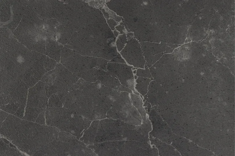 Sivupöytä Saklani 35x35 cm - Musta - Huonekalut - Pöytä & ruokailuryhmä - Apupöytä & sivupöytä - Tarjotinpöytä & pikkupöytä