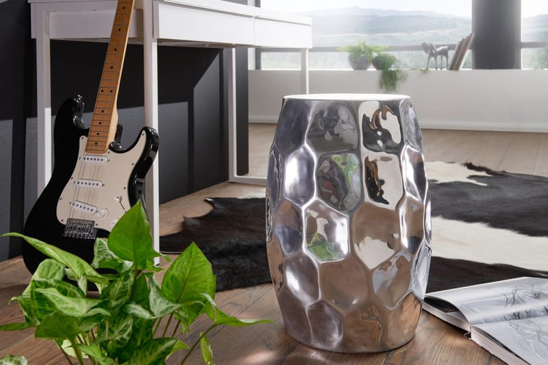 Sivupöytä Stopani 30 cm - Hopea - Huonekalut - Pöytä & ruokailuryhmä - Apupöytä & sivupöytä - Tarjotinpöytä & pikkupöytä