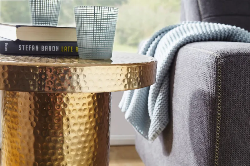 Sivupöytä Tschumperlin 43 cm - Kulta - Huonekalut - Pöytä & ruokailuryhmä - Apupöytä & sivupöytä - Tarjotinpöytä & pikkupöytä