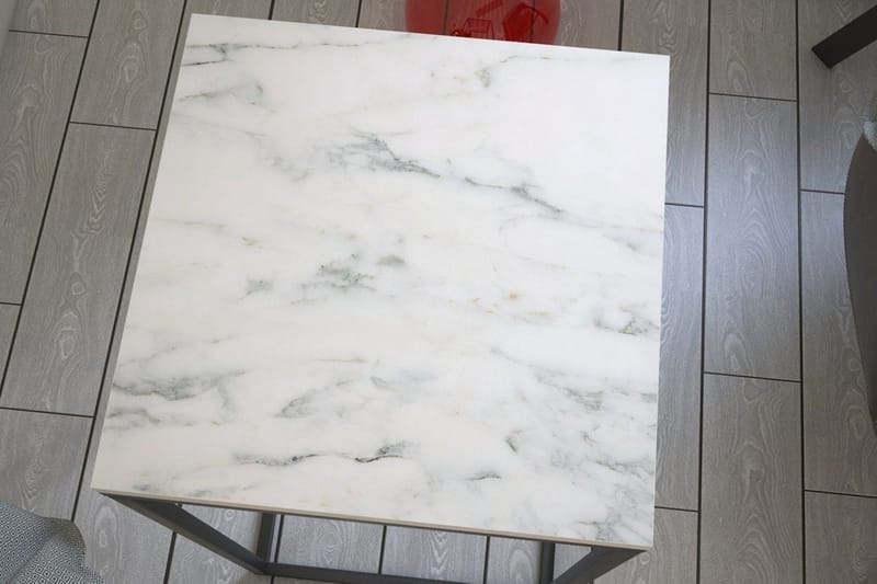 Sivupöytä Ubbeboda 35 cm - Valkoinen/Musta - Huonekalut - Pöytä & ruokailuryhmä - Apupöytä & sivupöytä - Tarjotinpöytä & pikkupöytä