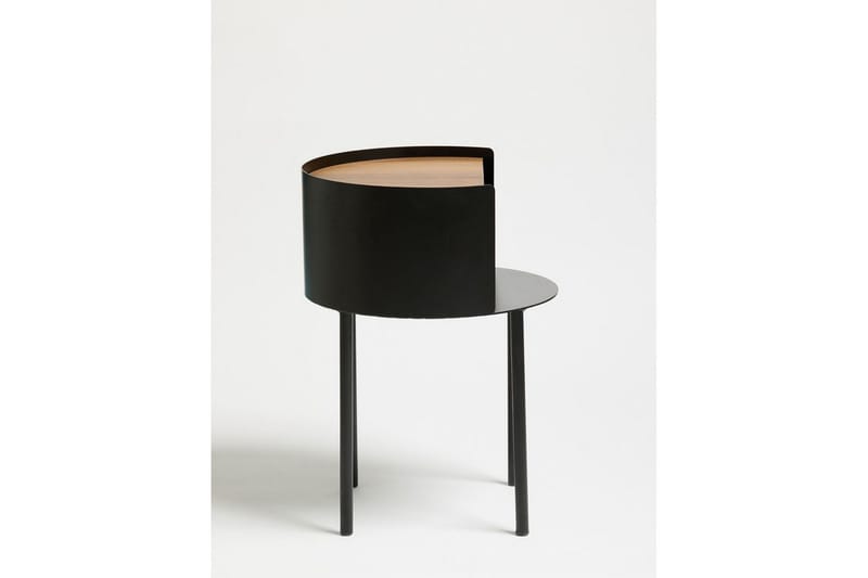 Veyric Sivupöytä 40 cm - Musta - Huonekalut - Pöytä & ruokailuryhmä - Apupöytä & sivupöytä - Tarjotinpöytä & pikkupöytä