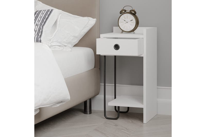 Sirius Sängynsivupöytä 32x30 cm Valkoinen - Hanah Home - Huonekalut - Pöytä & ruokailuryhmä - Apupöytä & sivupöytä - Yöpöytä