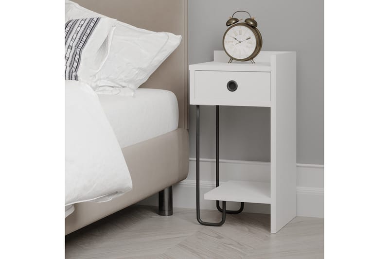 Sirius Sängynsivupöytä 32x30 cm Valkoinen - Hanah Home - Huonekalut - Pöytä & ruokailuryhmä - Apupöytä & sivupöytä - Yöpöytä