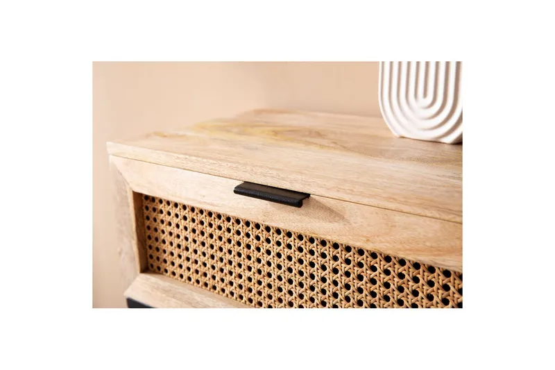 Yöpöytä Wohnling Kiinteä mangopuu, laatikko ja wieniläinen rottinkityö teollisessa ilmeessä - Huonekalut - Pöytä & ruokailuryhmä - Apupöytä & sivupöytä - Yöpöytä