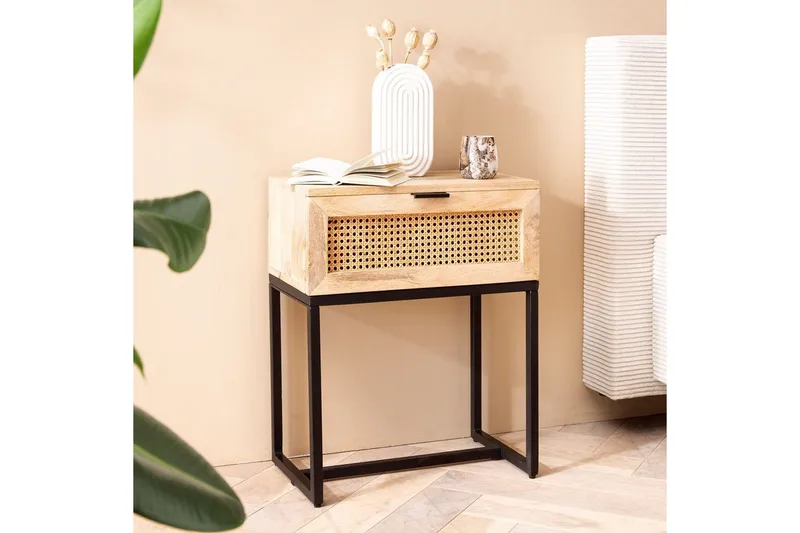 Yöpöytä Wohnling Kiinteä mangopuu, laatikko ja wieniläinen rottinkityö teollisessa ilmeessä - Huonekalut - Pöytä & ruokailuryhmä - Apupöytä & sivupöytä - Yöpöytä