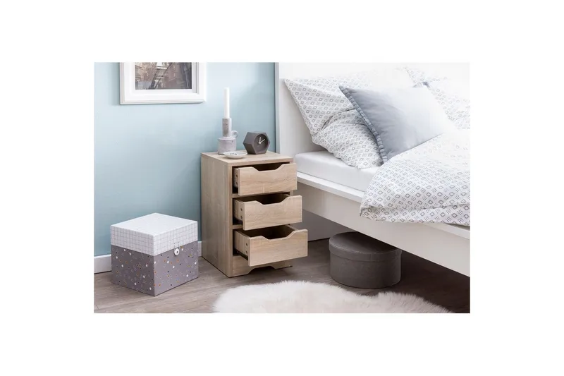 Yöpöytä Wohnling kolmella laatikolla, yksinkertainen ja moderni suunnittelu jenkkisänkyyn Sonoma - Sonoma - Huonekalut - Pöytä & ruokailuryhmä - Apupöytä & sivupöytä - Yöpöytä