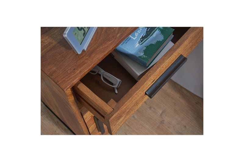 Yöpöytä Wohnling Massiivipuu jenkkisänkyihin 3 laatikolla 1 ovi maalaistalo - Huonekalut - Pöytä & ruokailuryhmä - Apupöytä & sivupöytä - Yöpöytä