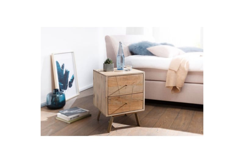 Yöpöytä Wohnling SIKAR massiivinen mangopuu jenkkisänkyyn metallikoristeilla 2 laatikkoa - Huonekalut - Pöytä & ruokailuryhmä - Apupöytä & sivupöytä - Yöpöytä