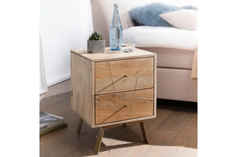 Yöpöytä Wohnling SIKAR massiivinen mangopuu jenkkisänkyyn metallikoristeilla 2 laatikkoa - Huonekalut - Pöytä & ruokailuryhmä - Apupöytä & sivupöytä - Yöpöytä