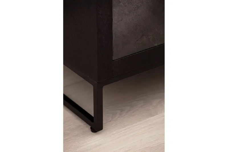 Yöpöytä Wohnling valmistettu massiivipuusta jenkkisängylle, 3 laatikkoa, liuskekivi-ilme, maalaismainen tyyli Musta - Musta - Huonekalut - Pöytä & ruokailuryhmä - Apupöytä & sivupöytä - Yöpöytä