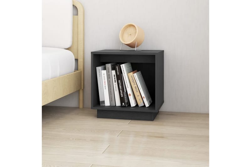 Yöpöydät 2 kpl harmaa 40x30x40 cm täysi mänty - Harmaa - Huonekalut - Pöytä & ruokailuryhmä - Apupöytä & sivupöytä - Yöpöytä