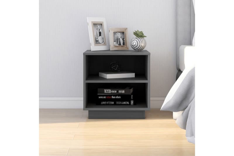 Yöpöydät 2 kpl harmaa 40x34x40 cm täysi mänty - Harmaa - Huonekalut - Pöytä & ruokailuryhmä - Apupöytä & sivupöytä - Yöpöytä
