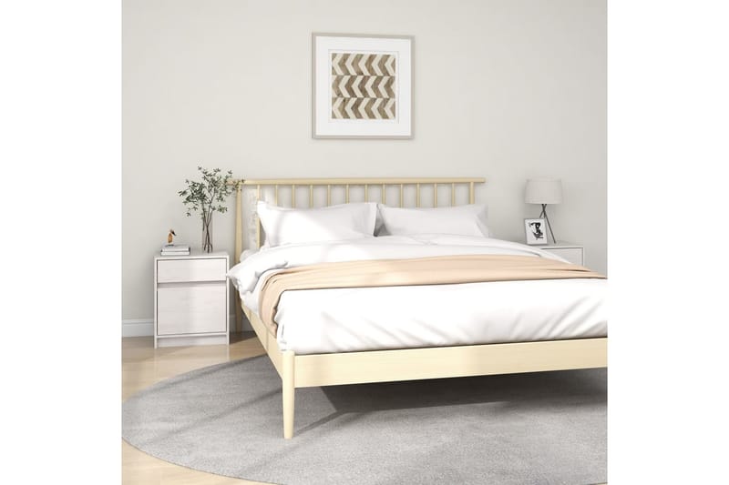Yöpöydät 2 kpl valkoinen 40x31x50 cm täysi mänty - Valkoinen - Huonekalut - Pöytä & ruokailuryhmä - Apupöytä & sivupöytä - Yöpöytä