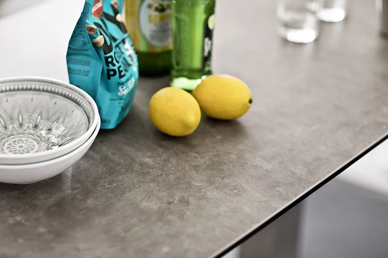 Baaripöytä Platou 70 cm - Hopea - Huonekalut - Pöytä & ruokailuryhmä - Baaripöytä