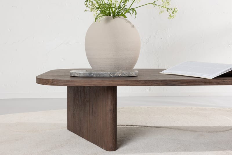 Grönvik, soikea sohvapöytä 130 × 65 cm - Tummanruskea/pähkinäpuu/puu - Huonekalut - Pöytä & ruokailuryhmä - Sohvapöytä