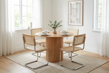 Kopparbo-ruokailuryhmä, pyöreä 110 cm, tammi, 4 Build-ruokapöydän tuolilla - Tammi - Huonekalut - Pöytä & ruokailuryhmä - Ruokailuryhmä